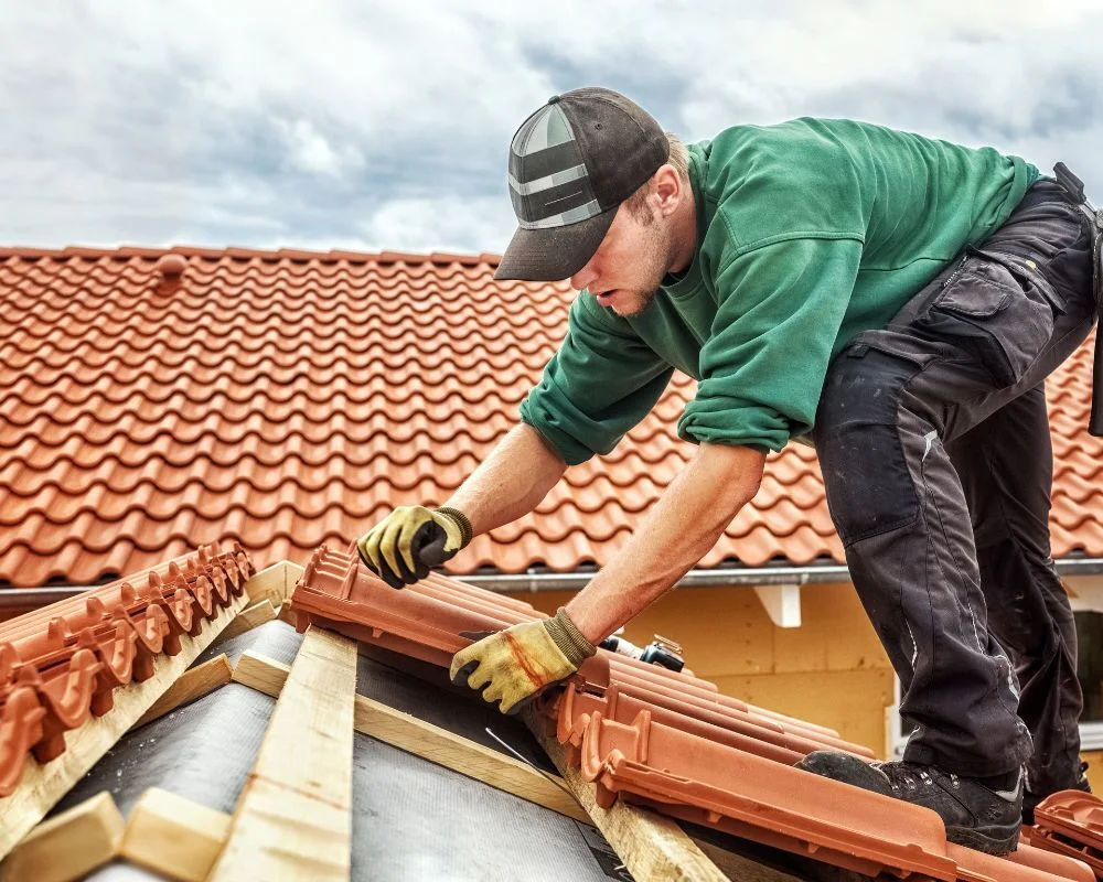 Rénovation du Faîtage : Comment moderniser votre Toiture ?