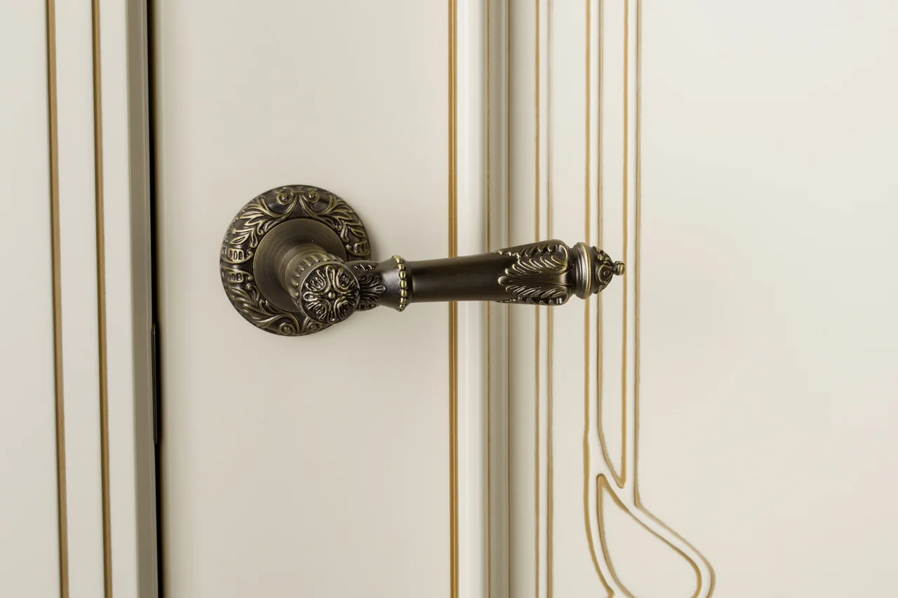 Comment choisir la bonne poignée de porte pour votre intérieur ?